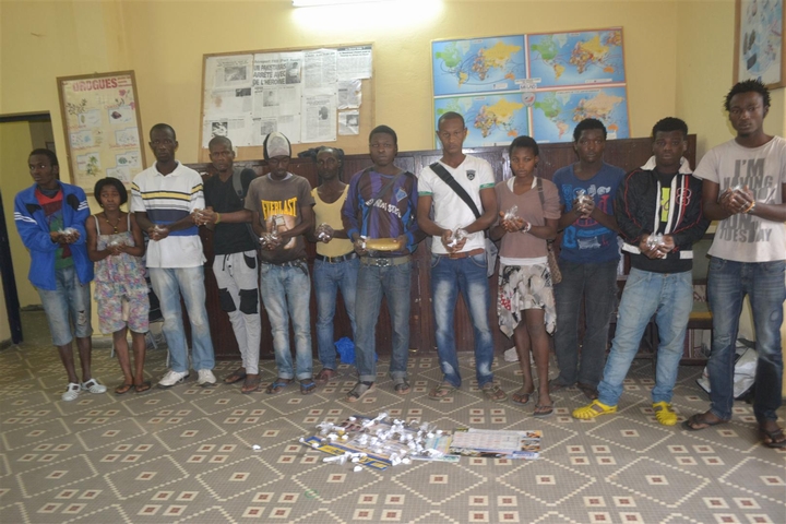 Sécurité : 12 individus interpelés avec 2 kg 400 de cannabis